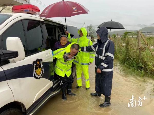 紧急提醒！韶关发布停工公告，这些人员迅速往高处避险