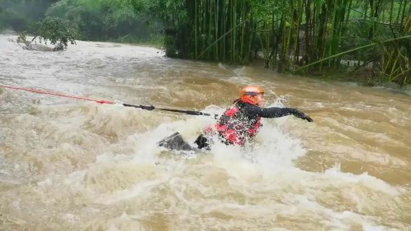 或现56.6米洪峰水位！韶关紧急转移群众，多图直击→