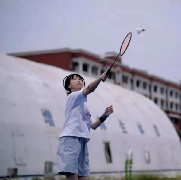 天使走了,仅18岁 天使走了,仅18岁