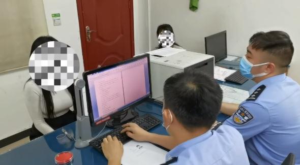 16岁女孩无证驾驶，开豪车炫耀！网友：出警了快点！