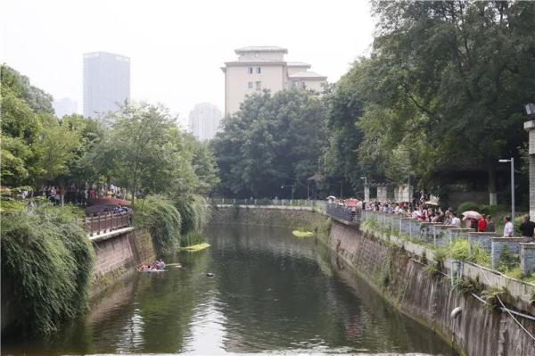 历时40分钟，重庆永川警民合力救起落水老人！
