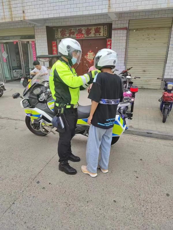 护航中考 | 全程“陪考”， 周口交警圆满“交卷！