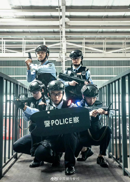 气场炸裂！这些警校生的毕业照太酷了！