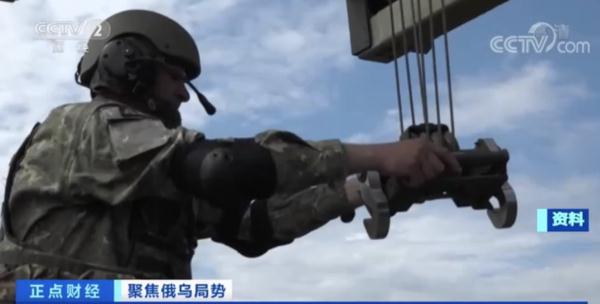 “海马斯”火箭炮系统，运抵乌克兰，俄在乌边境集结部队？最新消息