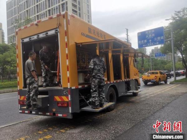 江苏无锡迎来入梅后首场强降雨 全市汛情总体平稳