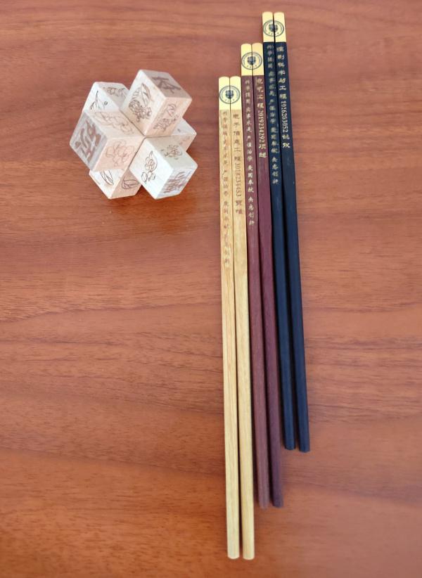 这些毕业礼物，真的太暖了！
