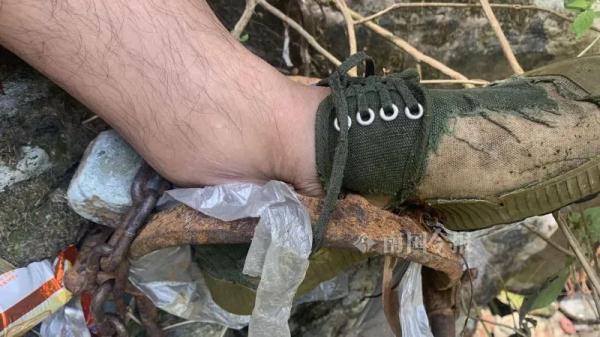 紧急搜救!一男子误踩野猪夹后被困,看着都疼…… 紧急搜救!一男子误踩野猪夹后被困,看着都疼……