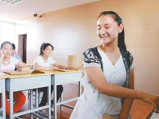 她，成了全国第一个！