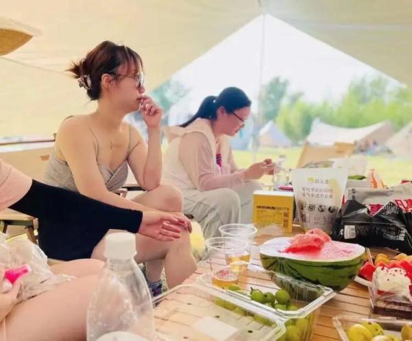 周末数千辆车涌入上海郊区！市内露营爆火，上海人周末都在哪儿？