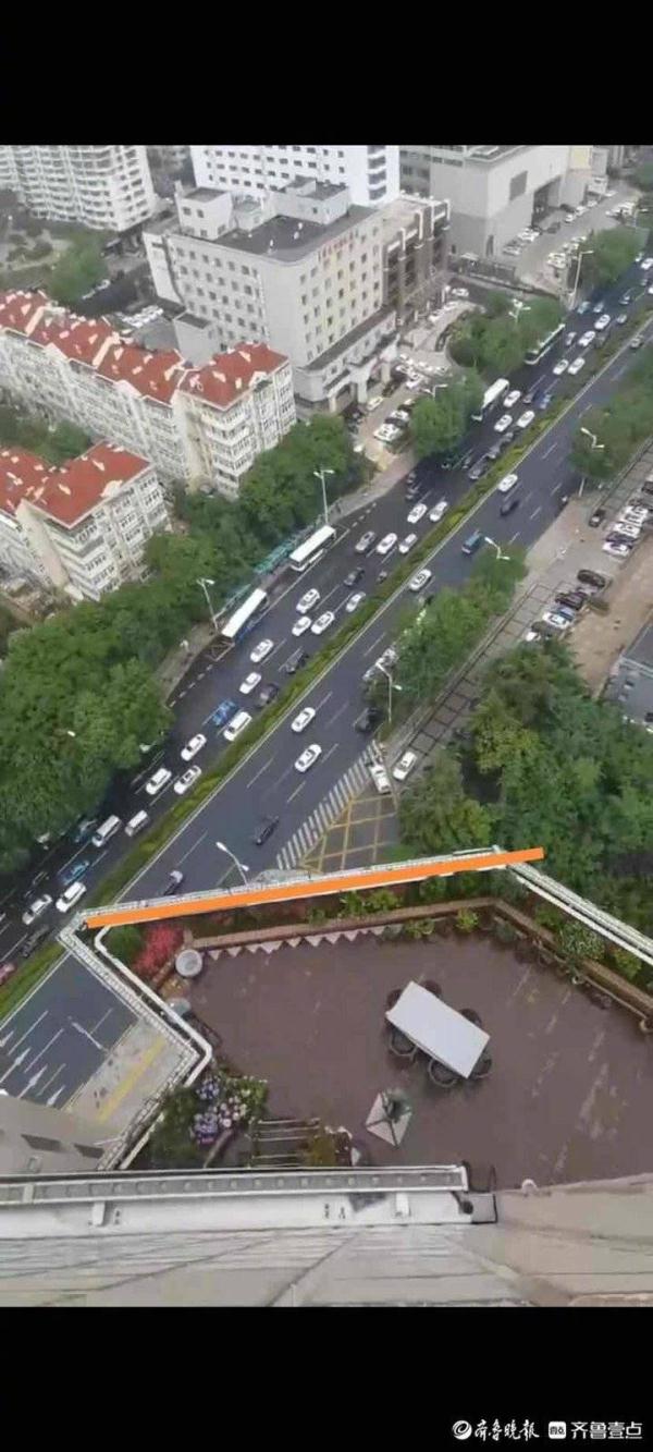 天降横祸,67岁老人饭后散步被一包A3复印纸砸中致死 天降横祸,67岁老人饭后散步被一包A3复印纸砸中致死