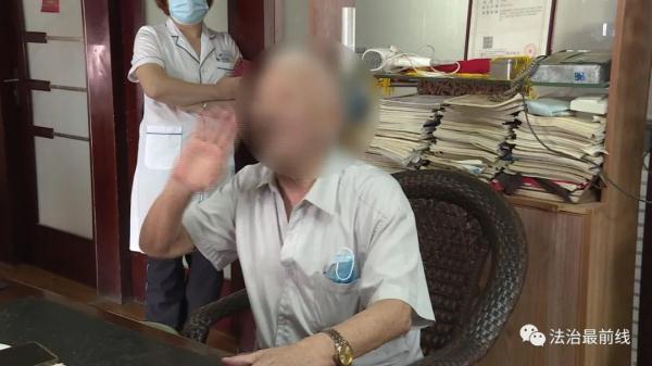 广西20岁美女祛痘不成反“烂脸 ” 要索赔！美容院：放弃治疗后果自负！