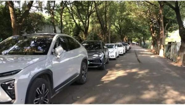 周末数千辆车涌入上海郊区！市内露营爆火，上海人周末都在哪儿？