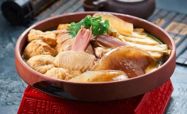 上海恢复堂食首日，餐厅出现“爆单”