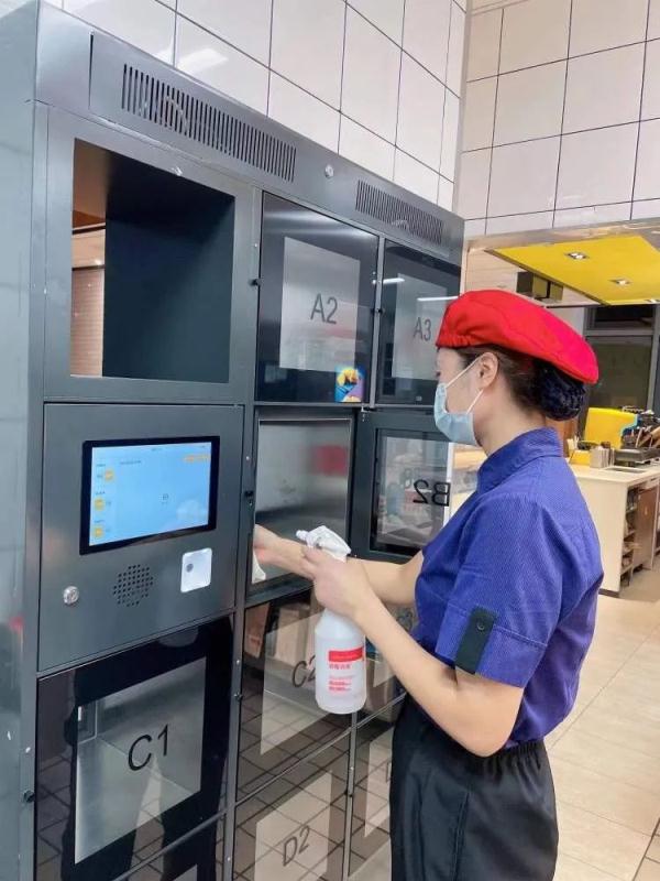 上海恢复堂食首日，餐厅出现“爆单”