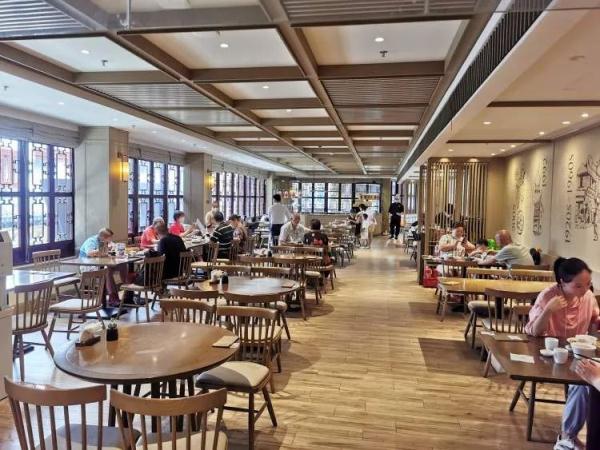 上海恢复堂食首日，餐厅出现“爆单”