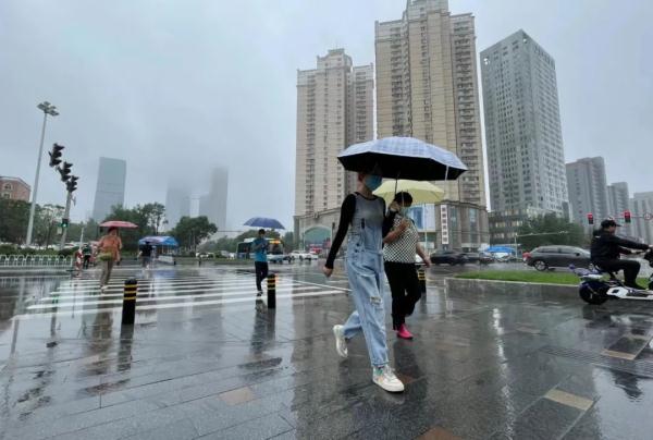沈阳发布暴雨红色预警!辽宁入汛以来降水量偏多9成!为1951年以来历史同期最多 沈阳发布暴雨红色预警!辽宁入汛以来降水量偏多9成!为1951年以来历史同期最多