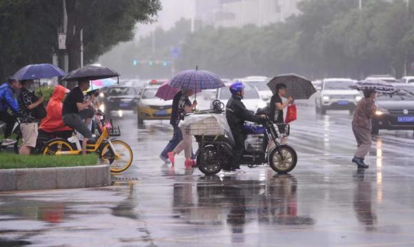沈阳发布暴雨红色预警!辽宁入汛以来降水量偏多9成!为1951年以来历史同期最多 沈阳发布暴雨红色预警!辽宁入汛以来降水量偏多9成!为1951年以来历史同期最多