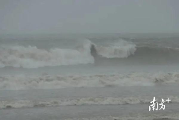 龙卷风双击潮汕！台风“暹芭”登陆，还有强降雨将上岸