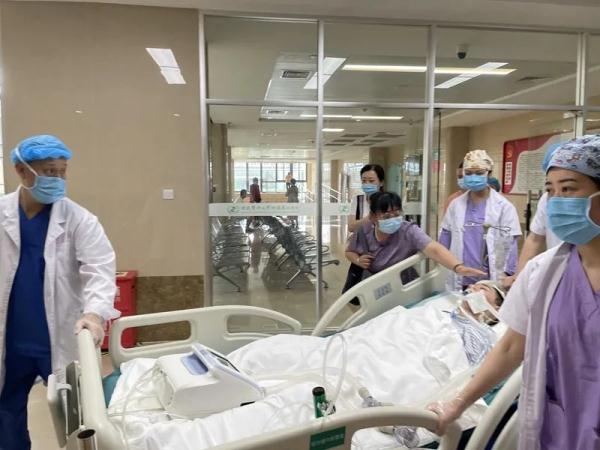 13岁脑瘫少年去世后救了五个人，母亲：我的儿子是个大英雄