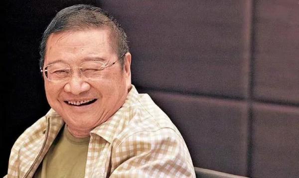 送别！著名作家去世，他的作品很多人都看过…
