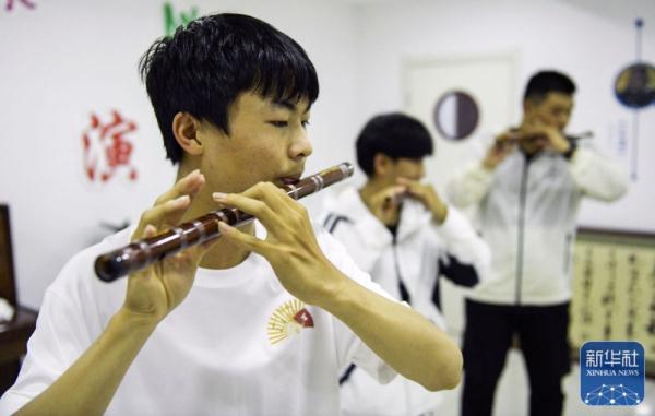 多彩暑期乐夏日