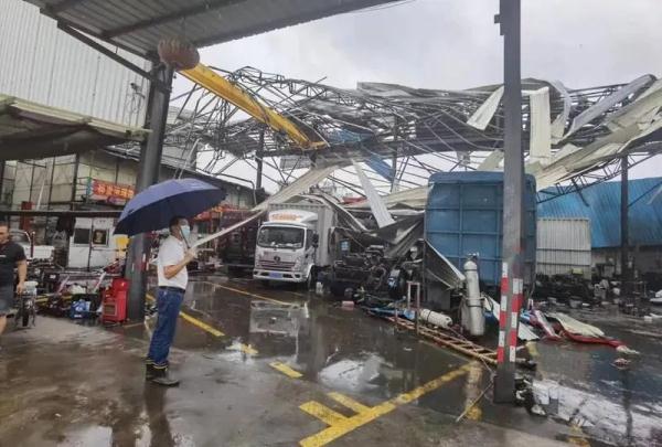 黄埔今早出现龙卷风！台风远离了，为啥还是雨雨雨不停？