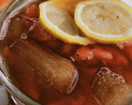 果汁能否当水喝?听听专家怎么说...... 果汁能否当水喝?听听专家怎么说......