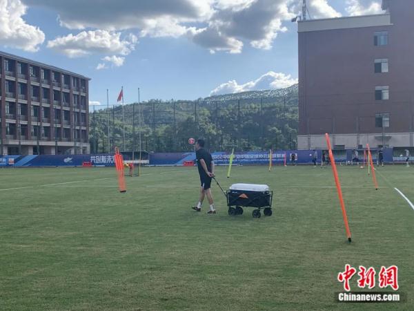 我给中超球队开大巴,我看到了这些 我给中超球队开大巴,我看到了这些