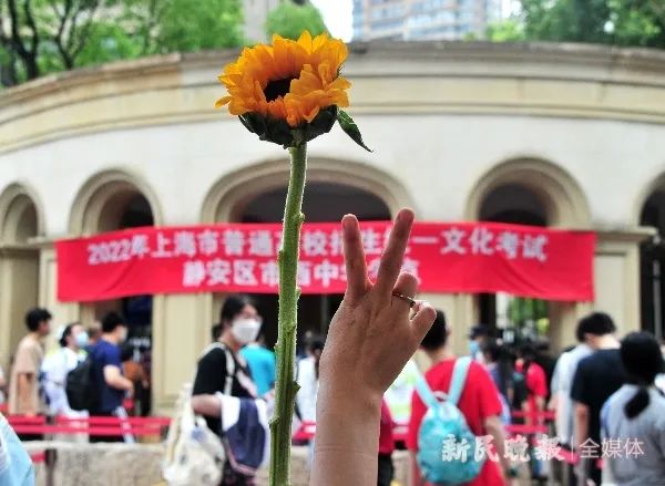 临考前，这位考生所在的小区突然封控了…