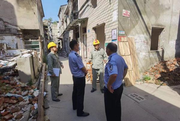 窃电被拘！警企联动严肃打击窃电行为
