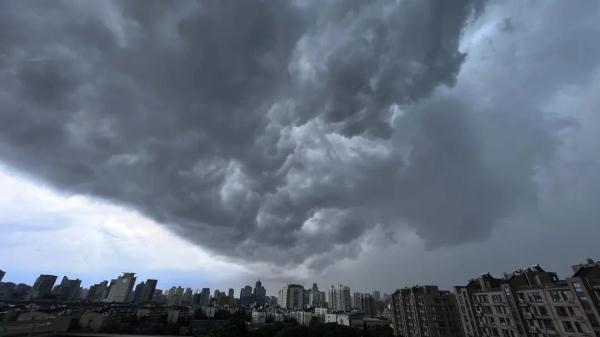 太突然！刚破记录，杭州又发暴雨预警，今晚当心
