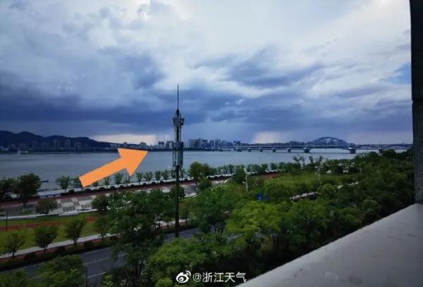 太突然！刚破记录，杭州又发暴雨预警，今晚当心