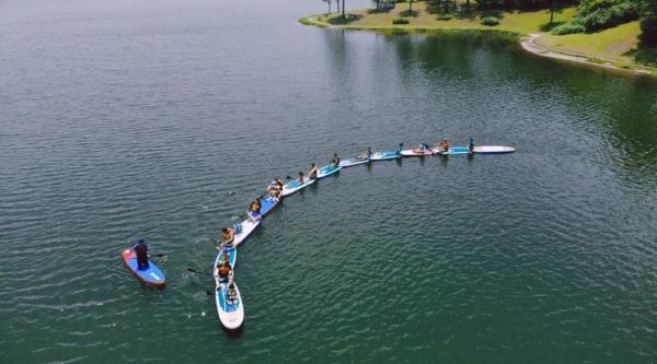 美兰湖最潮“桨板热”，开启“乘风破浪”的夏日之旅！