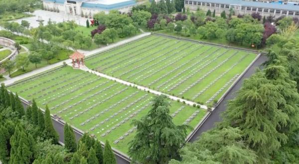 英烈不朽！59名淮海战役牺牲烈士集中迁葬入陵