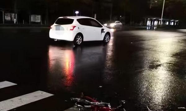 珠海司机注意！绿灯过路口撞到人也可能负责任！甚至摊上刑案！