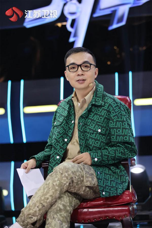 《蒙面舞王》舞力全开,“无人区玫瑰”旗袍舞惊艳全场 《蒙面舞王》舞力全开,“无人区玫瑰”旗袍舞惊艳全场