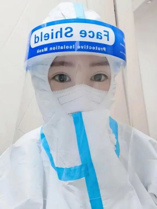 点赞昭通女孩刘晓姣，高铁上跪地救人半小时