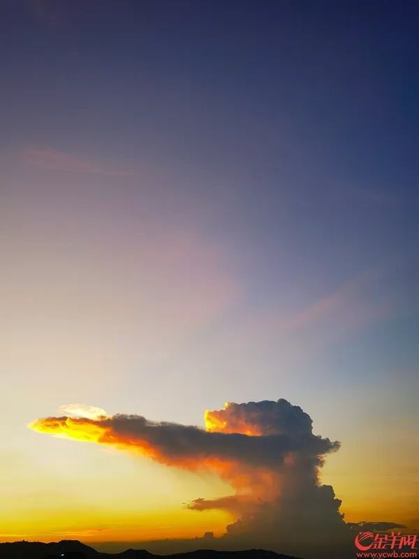 “太空歼星舰”惊现？广东多地晚霞刷屏