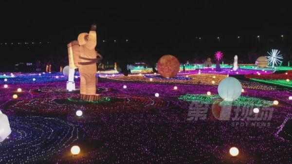 喜提全国热搜!深圳天空出现“丁达尔效应”,网友开始斗图... 喜提全国热搜!深圳天空出现“丁达尔效应”,网友开始斗图...