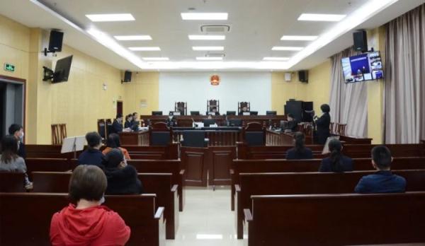 低价出租集体房屋谋私利，社区书记获刑