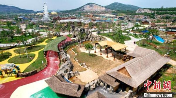 两只亚洲象从粤南东莞迁家至苏北徐州 已适应新家生活