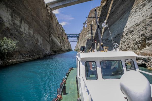 希腊科林斯运河重新开放