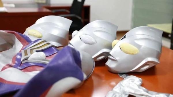 夫妻制售侵权奥特曼皮套被判刑，涉案金额达100余万元