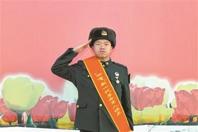“当过兵的人，决不能打败仗”