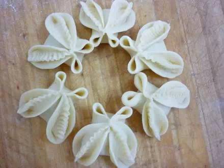 三伏天来了!今天,河北人最不应该放过的就是饺子...... 三伏天来了!今天,河北人最不应该放过的就是饺子......