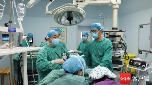 手多汗很苦恼!海南多名学生暑期做手汗症手术,告别“水手” 手多汗很苦恼!海南多名学生暑期做手汗症手术,告别“水手”