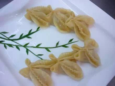 三伏天来了!今天,河北人最不应该放过的就是饺子...... 三伏天来了!今天,河北人最不应该放过的就是饺子......