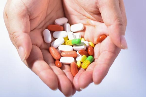 补充维生素能预防心血管病和癌症?权威研究明确反对这一结论 补充维生素能预防心血管病和癌症?权威研究明确反对这一结论