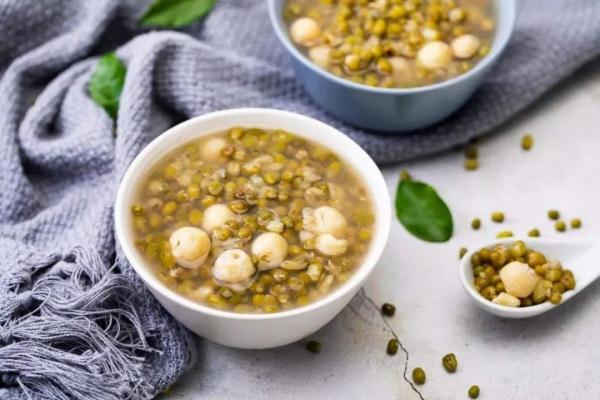 三伏天来了!今天,河北人最不应该放过的就是饺子...... 三伏天来了!今天,河北人最不应该放过的就是饺子......