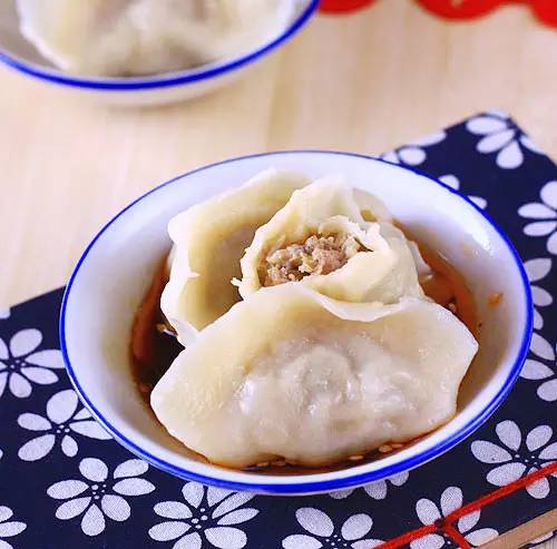三伏天来了!今天,河北人最不应该放过的就是饺子...... 三伏天来了!今天,河北人最不应该放过的就是饺子......